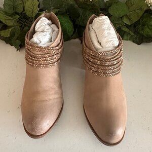 BCBG Generation Womens Beige Faux Leather Ankle Booties Woven Braid & Fringe Det